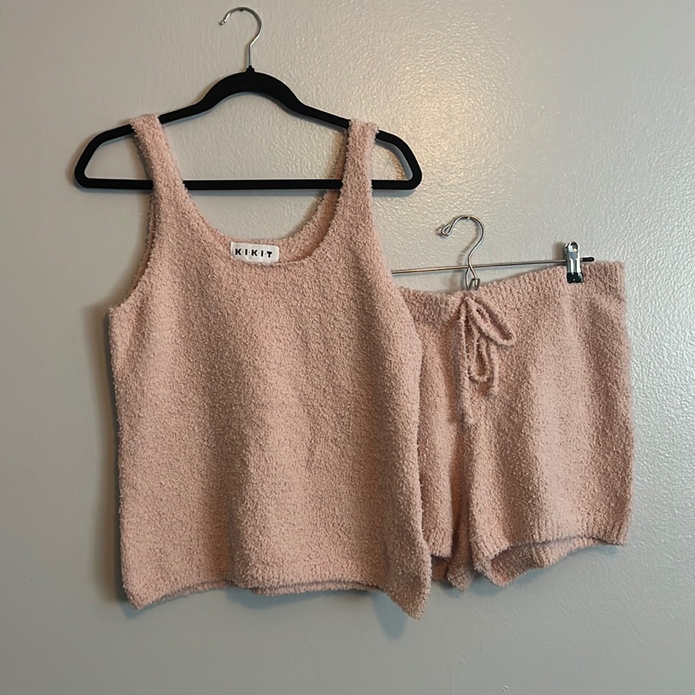 pink pj set!